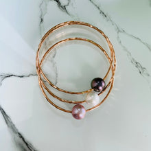 Load image into Gallery viewer, Baby Tahitian Pearl Bangle